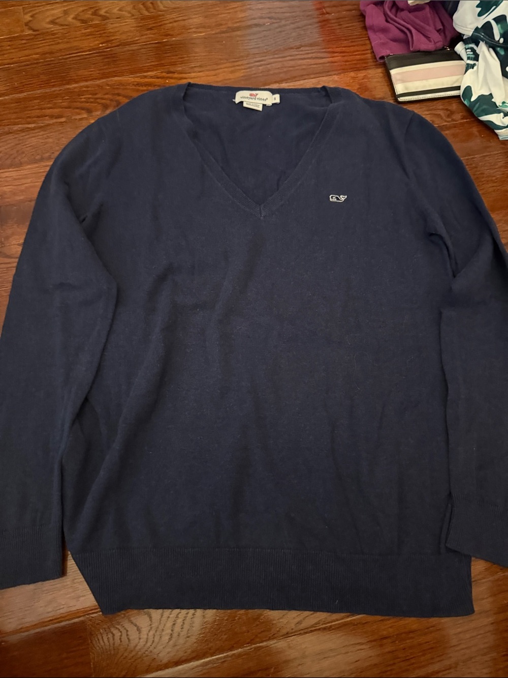 Vineyard Vines Men's Dark Navy V‑Neck Pullover Sweater